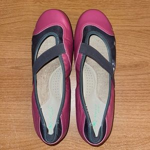 Ros Hommerson Sport Nile Fuschia Flats (7.5)